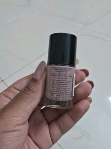H&amp;G Nail polish