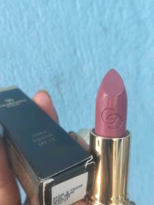 Oriflame GG Iconic Lipstick SPF 15 Plum Mouve