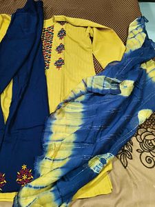 Embroidered Yellow Kurti pant with duppata