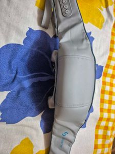SELLASTIC Neck And Back Massager