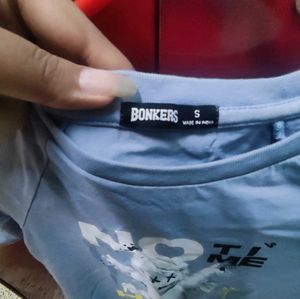 Cool Graphic Crop Top