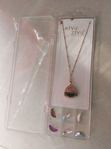 Neck Piece