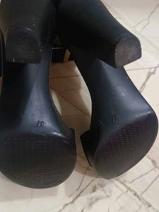 Chic Black Heels