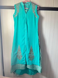Unused Layered Kurtha
