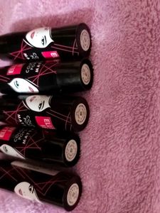 4 Elle18 Nude Lipstick
