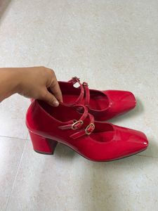 Theater Xyz Heels ( Negotiable ❤️)