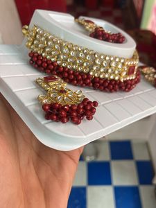 Marron Colour Article With Maang Tikka And Earing