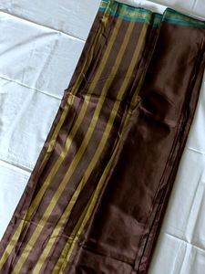 Brown Saree🤎