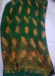 Green Saree With Orange Contrast Blouse