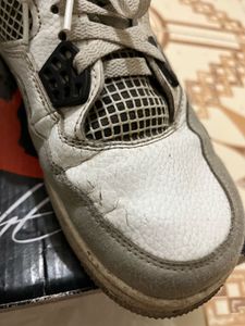 Nike Air Jordan 4 - UK 7