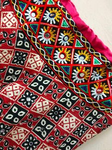 Embroidered Chaniya Choli With 2 Diff Dupattas😍