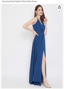 Berrylush Red Solid V Neck Maxi Dress