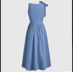 Chic Blue Midi Dress