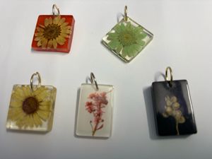 resin real flowers