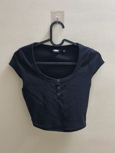Scoop Neck Crop Top