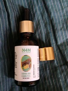 N4N Lodhra &amp; Lemon Peel Serum