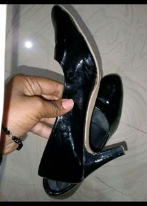Black Heel