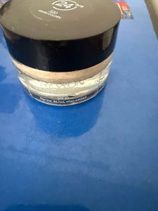 Revlon Colorstay Whipped Cream Makeup SPF 20