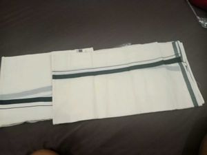 Set Mundu And Sleeveless Blouse