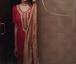 Red &amp; Gold Embellished Kurti