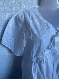 Chic Pink Floral Embroidered Lace Top