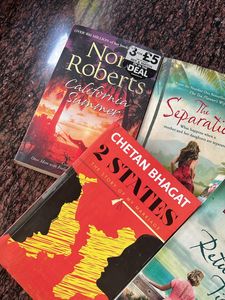 Combo Of 5 Books All In Good Condition 💓💓