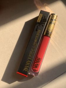 Lakme Rouge Bloom Matte Lip Liquid Shade: 102