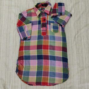 Multi-colored shirt Style