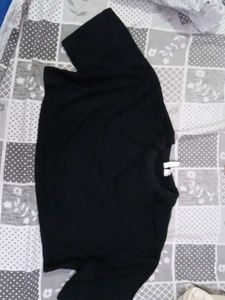 H&m Black Crop Top