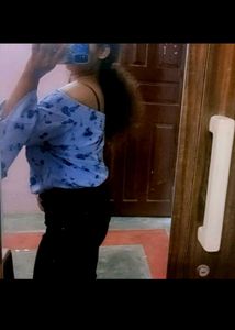 Off Shoulder Blue Top With Skinny Black Jeans Set.