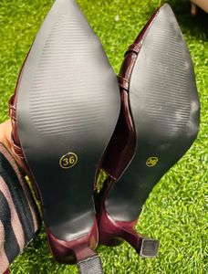 Chic Slingback Heels Size Available