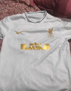 Nike Liverpool X Lebron James Tranning Kit