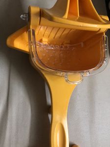 Portable Hand Juicer