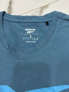 Reebok Men&#39;s Graphic T-Shirt
