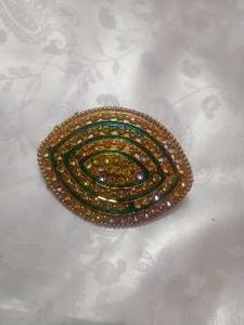 Golden &amp; Green Stone Hair Clip – Traditional Oval