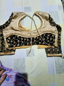 Blank Nd Golden Blouse. 34 Size.