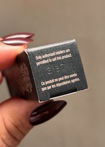 Gucci Rouge Lip Color :- 519