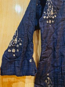 Ahika Blue Cotton Kurti (Women&#39;s)