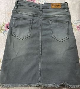 Gray Denim Button-Front Skirt