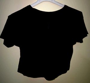 TRENDY CROP TOP FOR WOMEN&#39;S