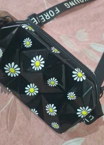 Daisy Crossbody Bag