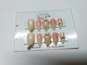 Press On Nails (Sea Ya)