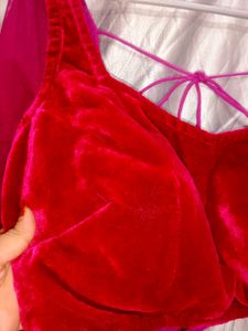 Sale !!Rose-pink Embroidery Lahenga-choli