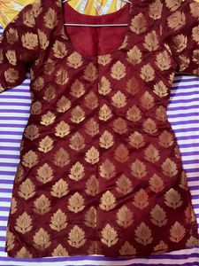 BRAND NEW Maroon kurti in Copper zari wor