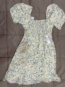 Forever New Veronica Puff Sleeve Sun Dress