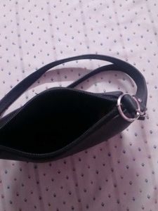 black sling bag