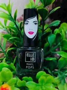 ELLE women's Black Nail Polish💅