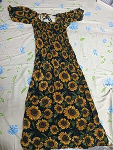 Chic Women&#39;s Medium Sunflower maxi dress