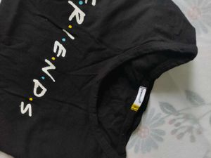 FRIENDS tee