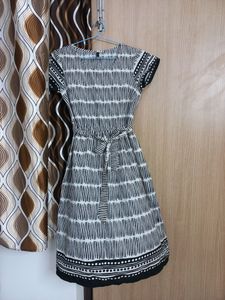 Zebra print Black and white frock | Brand : Easybu